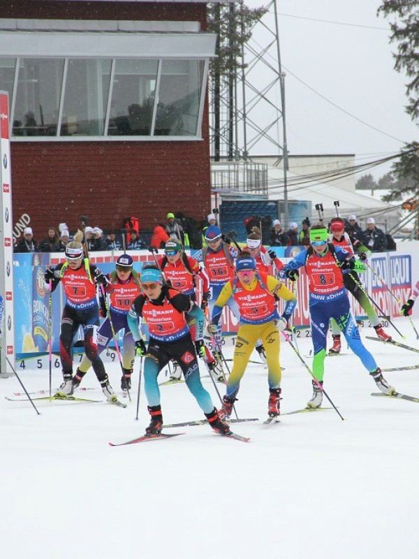 В первой женской эстафете сезона Казахстан стал 18-м