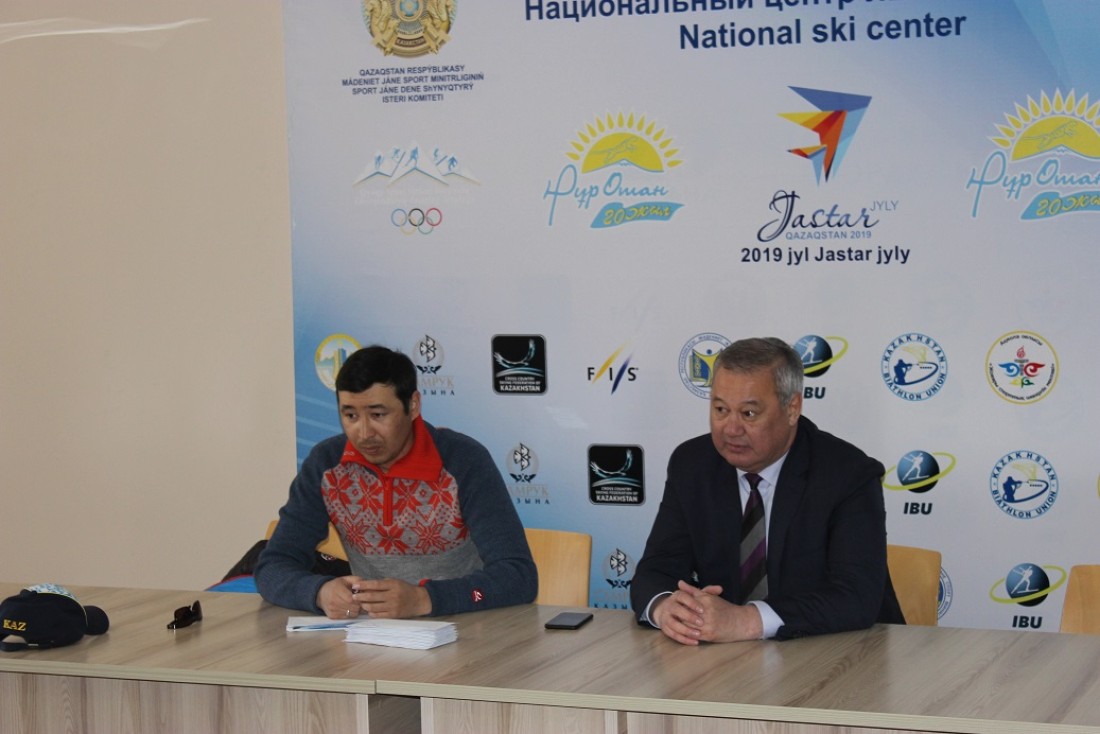 Президент Союза Биатлонистов Казахстана наградил Национальную Сборную РК по биатлону Президент Союза Биатлонистов Казахстана наградил Национальную Сборную РК по биатлону