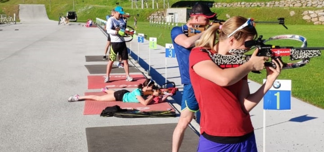 Национальная сборная Казахстана по биатлону проводит УТС в Поклюке