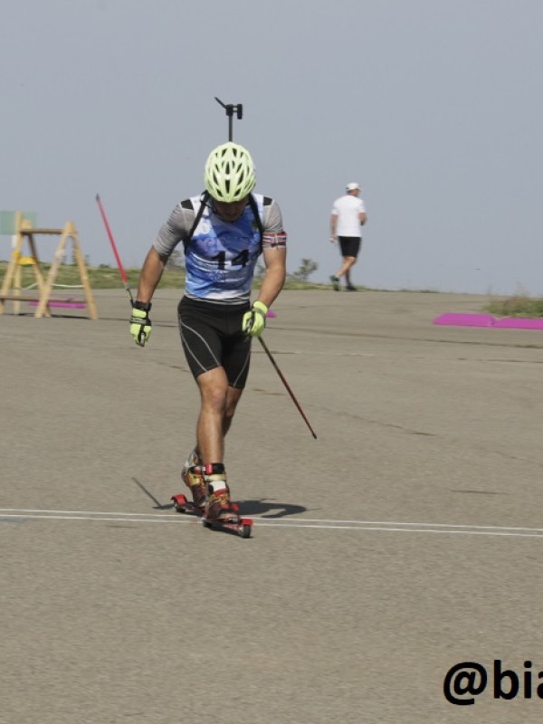 Дастан Делдеш выиграл спринтерскую гонку среди юниоров Летнего Чемпионата РК по биатлону