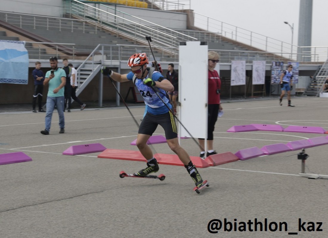 Акимов Никита стал лучшим в спринте среди юношей Летнего Чемпионата РК по биатлону
