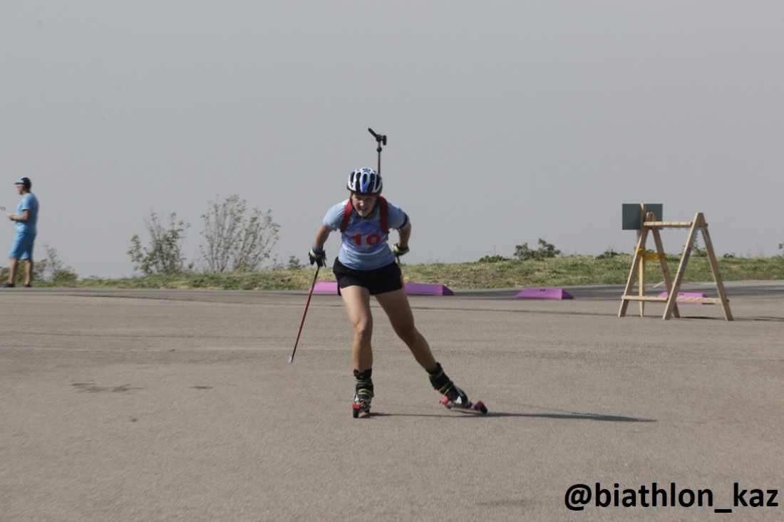 Евгения Красикова стала лучшей в спринте среди юниорок Летнего Чемпионата РК по биатлону