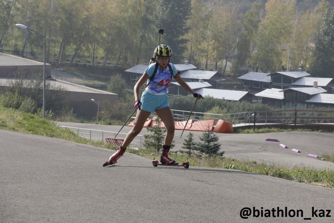 Кристина Титиевская стала лучшей в спринте среди девушек Летнего Чемпионата РК по биатлону
