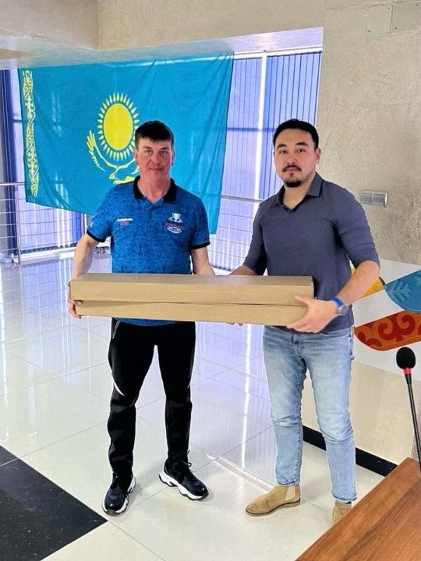 Вручение спортивного инвентаря в рамках программы развития детско-юношеского спорта