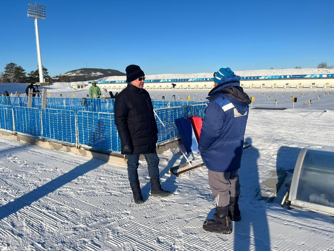 Президент СБК посетил стадион в Щучинске