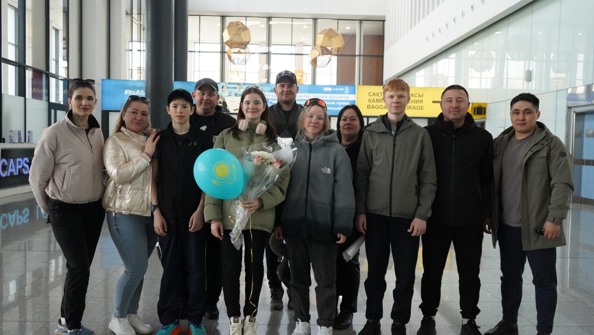 Биатлоннан Liatoppen халықаралық балалар фестивалінде бақ сынаған қазақстандық спортшылар елге оралды