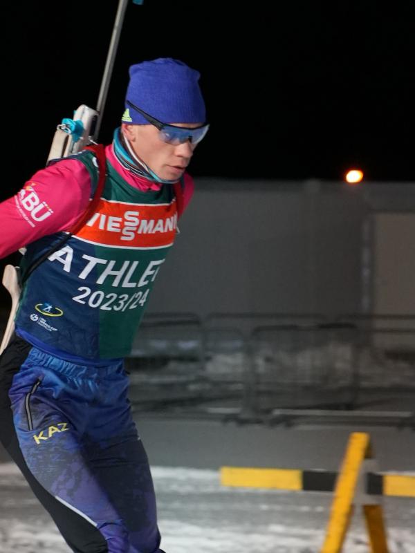 Казахстанская сборная по биатлону заняла 15-е место в эстафете на этапе Кубка мира в Хохфильцене