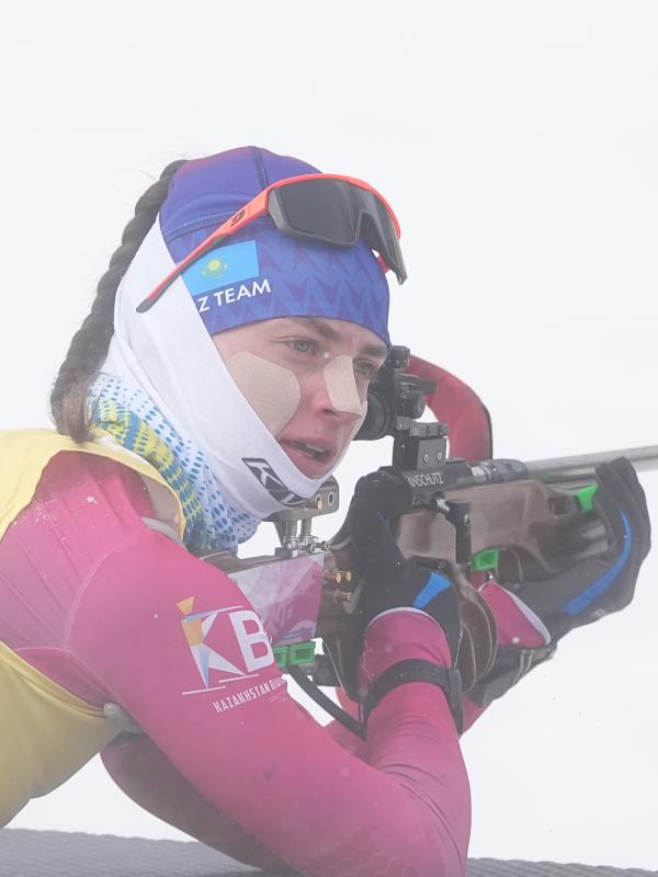 Казахстанские биатлонистки завоевали бронзу в эстафете